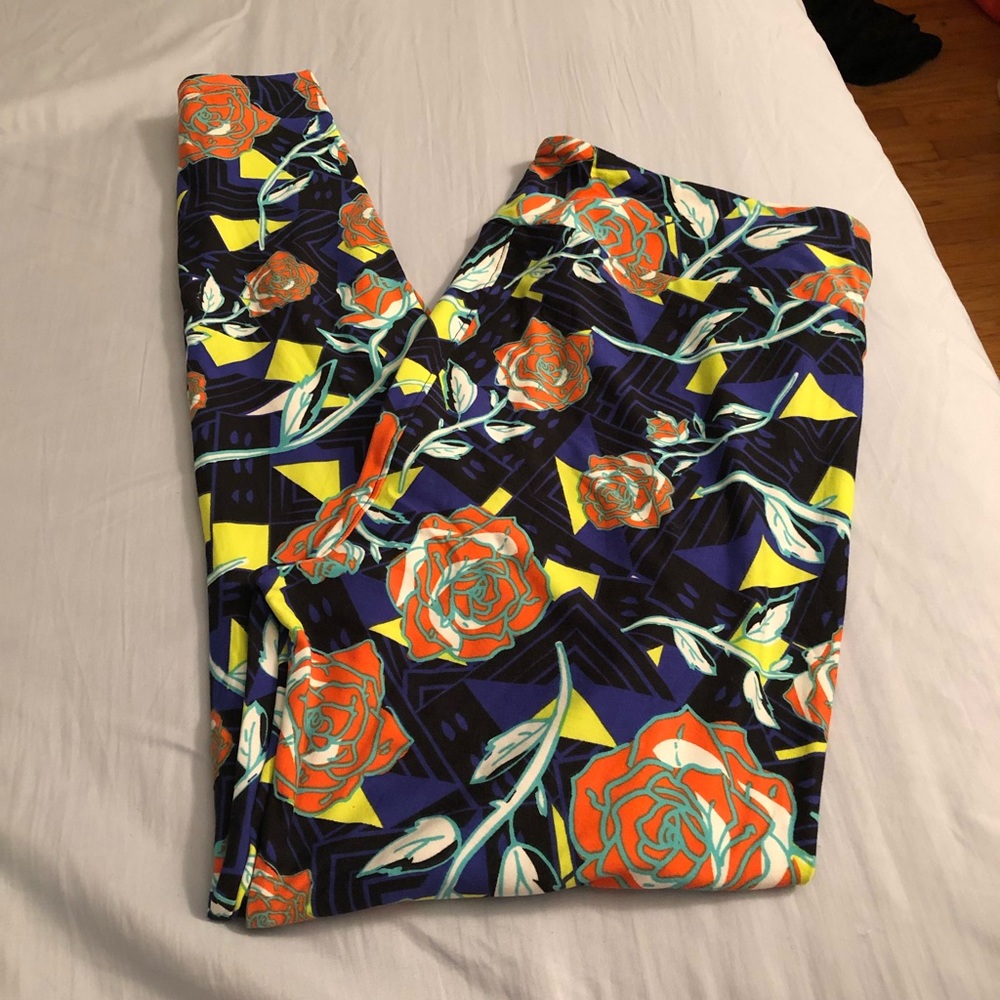 Lularoe tall and curvy leggings